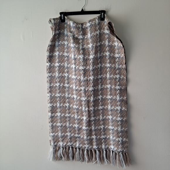 Calvin Klein Beige Tan & Olive Green Basket Weave Chunky Knit Scarf - 23" x 75" - Picture 5 of 13